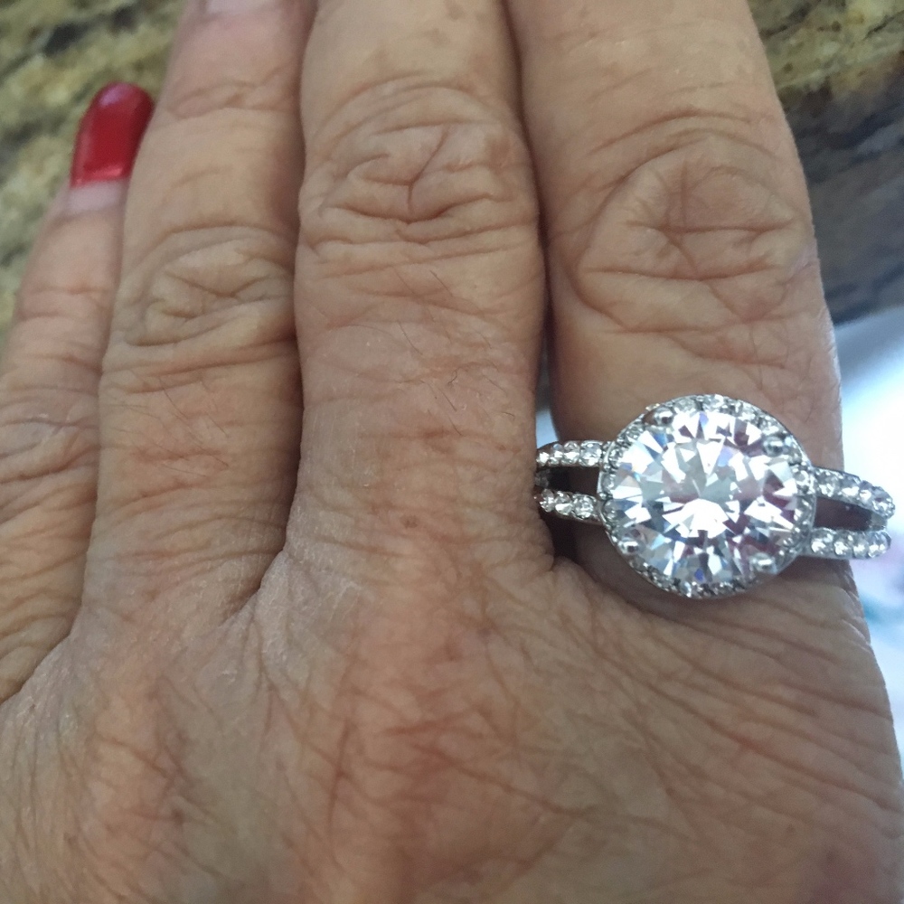 Badgley Crystals Ring Pave and large stone sz 9